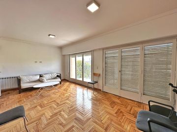 Galpón en Block + Departamento 4 amb - Barrio 9 de Julio
