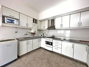 Galpón en Block + Departamento 4 amb - Barrio 9 de Julio