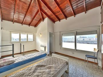 Galpón en Block + Departamento 4 amb - Barrio 9 de Julio
