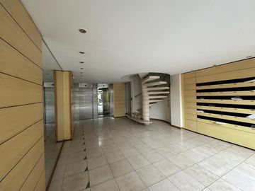Venta Departamento FUNDAR 2 dormitorios, cochera en  Rosario - Centro