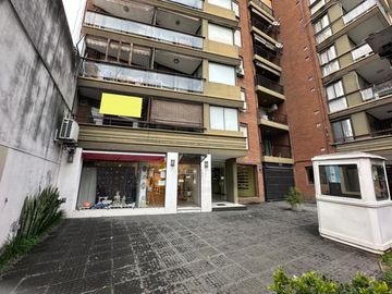 Venta Departamento FUNDAR 2 dormitorios, cochera en  Rosario - Centro