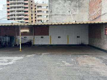 Venta Departamento FUNDAR 2 dormitorios, cochera en  Rosario - Centro