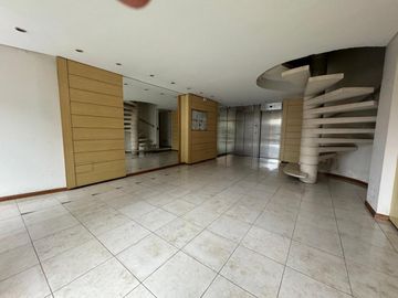 Venta Departamento FUNDAR 2 dormitorios, cochera en  Rosario - Centro