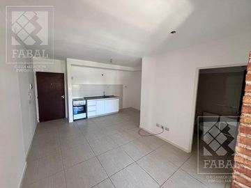 Departamento venta Centro, 1 dormitorio, baño y balcón