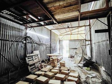 Casa en  Venta de 2 dormitorios, garaje y galpon en City Bell