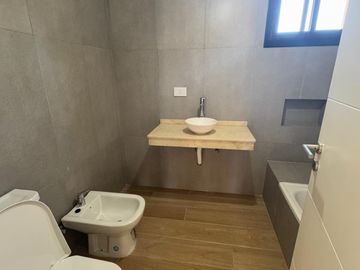 Casa en San Ramiro, Pilar del este