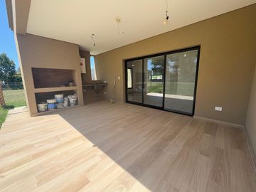 Casa en San Ramiro, Pilar del este