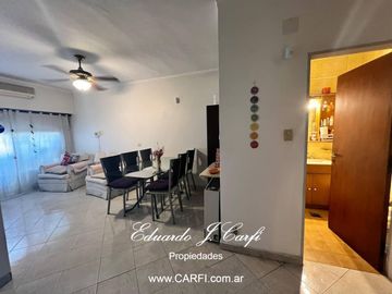 VENTA DE PH 4 AMBIENTES - CASTELAR NORTE