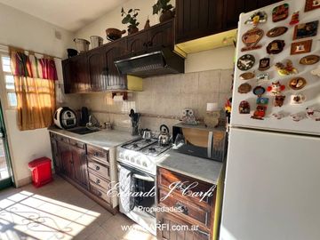 VENTA DE PH 4 AMBIENTES - CASTELAR NORTE
