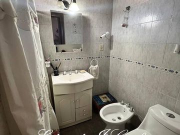 VENTA DE PH 4 AMBIENTES - CASTELAR NORTE