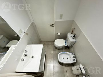 Casa  en Venta- Casas de Santa Guadalupe - Pilar del Este-Jardin-Parrilla-3 ambientes.