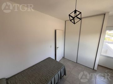 Casa  en Venta- Casas de Santa Guadalupe - Pilar del Este-Jardin-Parrilla-3 ambientes.