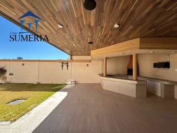 HERMOSA CASA EN RESIDENCIAL RINCON DE LAS LOMAS