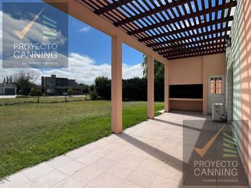 Casa en venta en Barrio Don Joaquin Canning