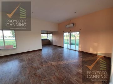 Casa en venta en Barrio Don Joaquin Canning