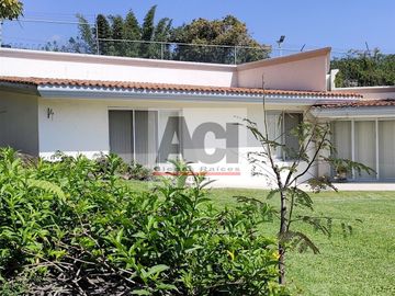 Casa en condominio en Venta , Lomas de Cortes