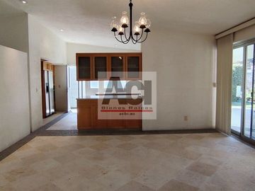 Casa en condominio en Venta , Lomas de Cortes