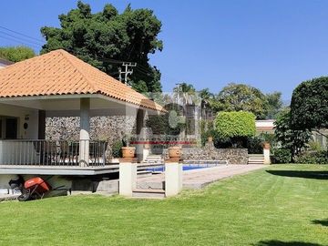 Casa en condominio en Venta , Lomas de Cortes