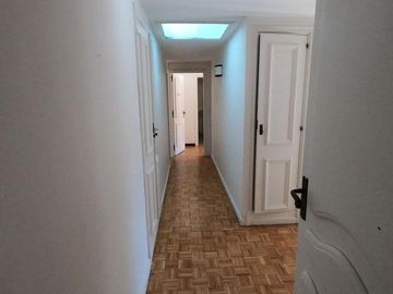 CASA A LA VENTA EN MARTINEZ DE 4 DORMITORIOS - AV LIBERTADOR AL RIO - VIEYES 1200