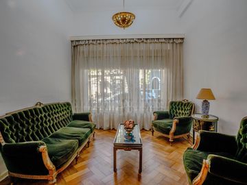 Casa en  lote propio - Ramon Falcon 1800 (entre Av. Carabobo y Pumacahua)