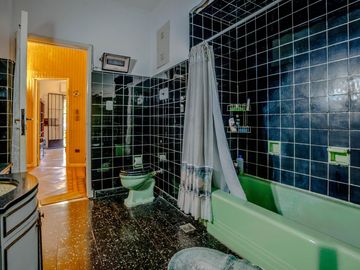 Casa en  lote propio - Ramon Falcon 1800 (entre Av. Carabobo y Pumacahua)