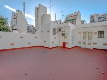 Casa en  lote propio - Ramon Falcon 1800 (entre Av. Carabobo y Pumacahua)
