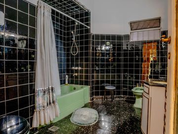 Casa en  lote propio - Ramon Falcon 1800 (entre Av. Carabobo y Pumacahua)