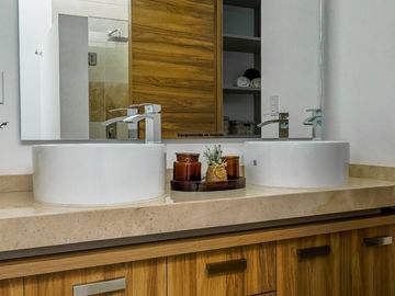 VENTA DE CASA EN LOMAS DE ANGELOPOLIS IV TRES RECAMARAS CON ROOF GARDEN