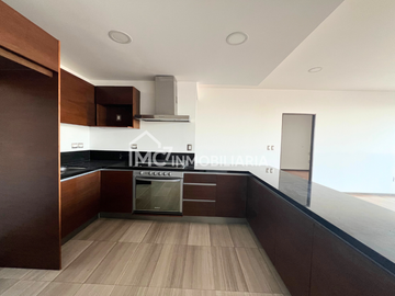Departamento en VENTA en City View El Campanario