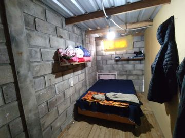 Venta Casa 3 ambientes con garage en Castelar