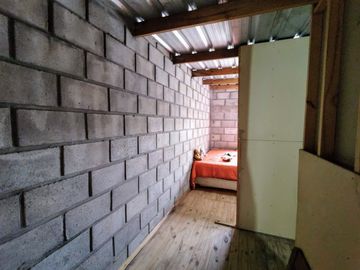 Venta Casa 3 ambientes con garage en Castelar