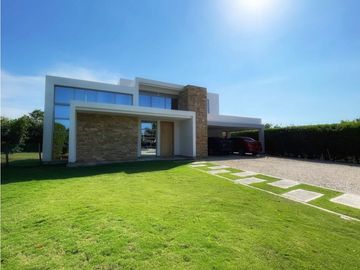 Venta Lujosa Casa en Condominio Terranova ZONA NORTE Cartagena