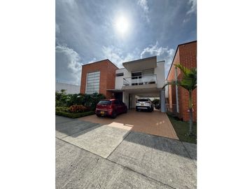 Casa semi campestre en venta