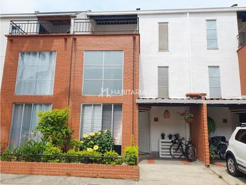 Venta casa en Quinta de los Robles Belmonte