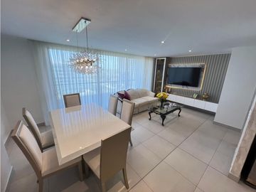SE VENDE EXCLUSIVO Y AMPLIO APARTAMENTO EL PORTAL DE GENOVES