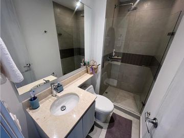 SE VENDE EXCLUSIVO Y AMPLIO APARTAMENTO EL PORTAL DE GENOVES