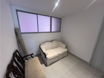 SE VENDE EXCLUSIVO Y AMPLIO APARTAMENTO EL PORTAL DE GENOVES