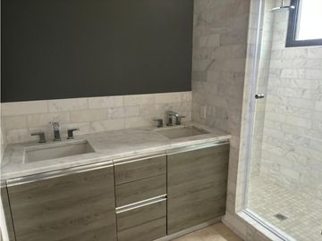 SEA CONFIABLE VENDE APARTAMENTO PH LA CALETA 3 RECAMAS