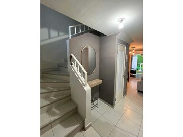 CASA DUPLEX  EN PASEO DE CANTABRIA 3REC 1.5B  119M2 REMODELADA