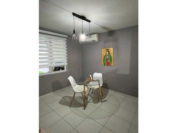 CASA DUPLEX  EN PASEO DE CANTABRIA 3REC 1.5B  119M2 REMODELADA