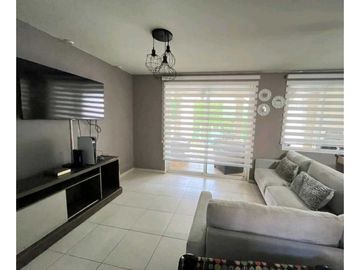 CASA DUPLEX  EN PASEO DE CANTABRIA 3REC 1.5B  119M2 REMODELADA