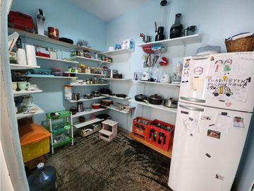 VENTA CASA 5 AMBIENTES CON TERRAZA, QUINCHO Y JARDIN. RUCCI 4500