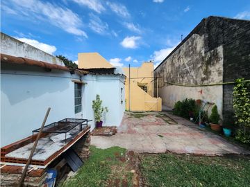 VENTA CASA 5 AMBIENTES CON TERRAZA, QUINCHO Y JARDIN. RUCCI 4500