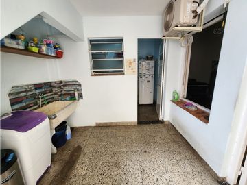 VENTA CASA 5 AMBIENTES CON TERRAZA, QUINCHO Y JARDIN. RUCCI 4500