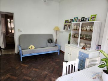 VENTA CASA 5 AMBIENTES CON TERRAZA, QUINCHO Y JARDIN. RUCCI 4500
