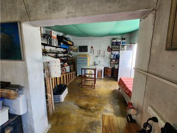 VENTA CASA 5 AMBIENTES CON TERRAZA, QUINCHO Y JARDIN. RUCCI 4500