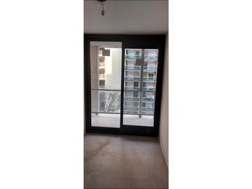 Obispo Oro al 300, un dormitorio y medio, externo con balcon