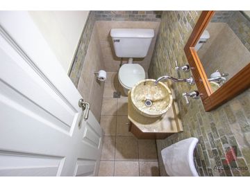 TRIPLEX 4 AMB VENTA CON PATIO Y GARAGE CUBIERTO. TANDIL 4800 MATADEROS