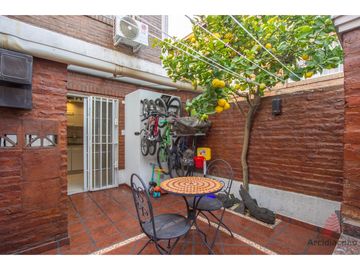 TRIPLEX 4 AMB VENTA CON PATIO Y GARAGE CUBIERTO. TANDIL 4800 MATADEROS