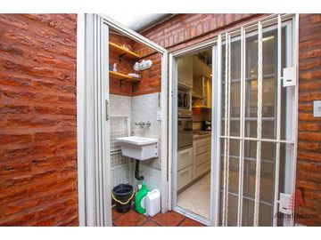TRIPLEX 4 AMB VENTA CON PATIO Y GARAGE CUBIERTO. TANDIL 4800 MATADEROS